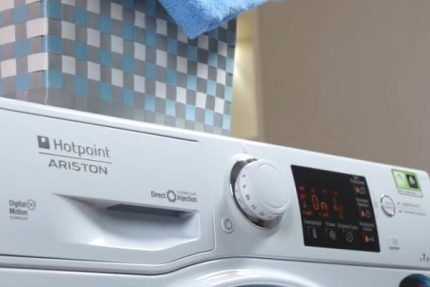 Особенные модификации стиральных машин Ariston Модель RST 703 DW