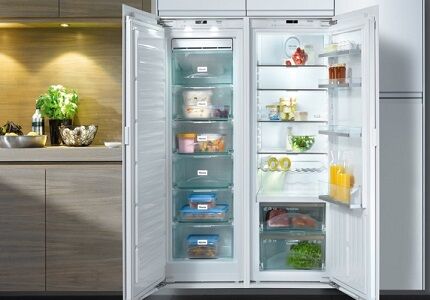 Морозилка в агрегатах Side-by-Side может хранить продукты при -24 °C Двухдверный холодильник