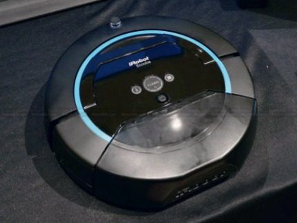 Мойщик с резервуарами для чистой и грязной воды Моющий пылесос irobot Scooba450