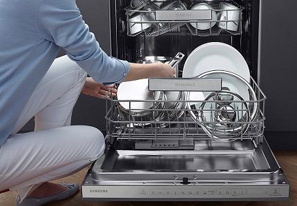 Дорогостоящая модель посудомойки Посудомойка Samsung DW60M9550BB