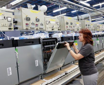 Китайская сборка Gorenje проигрывает итальянской Сборочный цех завода Gorenje