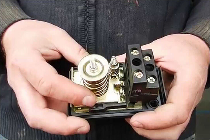 Регулировка реле давления насосной станции: как отрегулировать своими ...