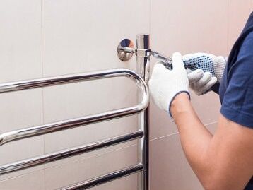 Монтаж полотенцесушителя в ванной своими руками: технология сборки. Из чего можно сделать и как самостоятельно подсоединить