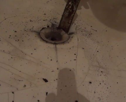 Демонтаж обвязки ванной