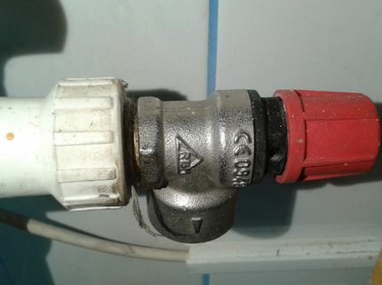 Регулировка предохранительного клапана системы отопления