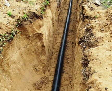 К сооружению газовой сети следует привлекать рабочих из газовой службы Прокладка газопровода