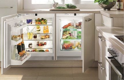 Мини-холодильник под столешницей
