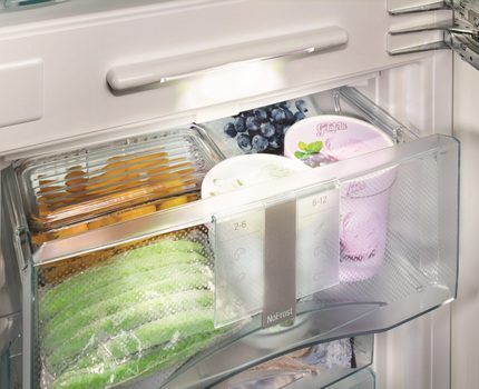 Ящики FrostSafe в холодильнике Либхер