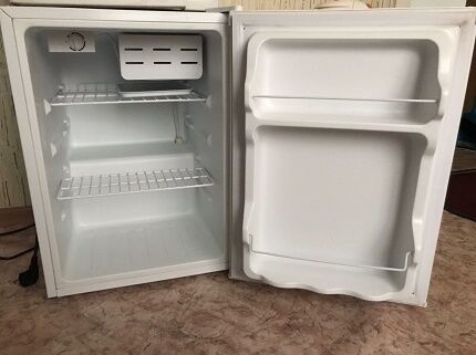 Однокамерная модель холодильника Шиваки