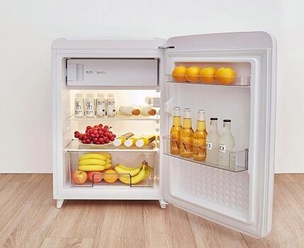 Напольный мини холодильник