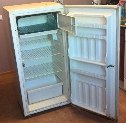 Фото холодильника для продажи