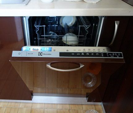 Посудомоечная машина Электролюкс