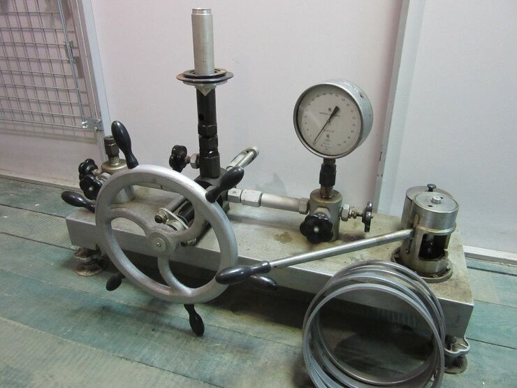 Манометры для измерения давления газа: обзор видов измерителей, их ...