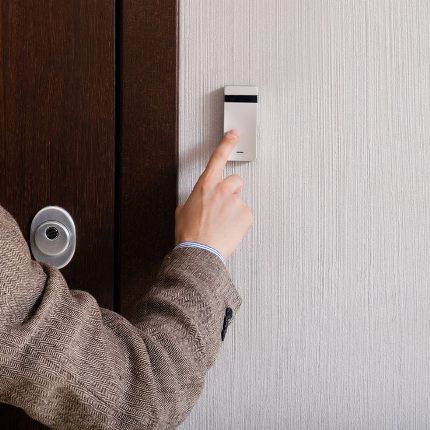 Как подключить электрический дверной звонок в квартире